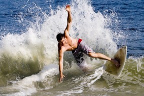 乐鱼官网入口-中超球队临场换人策略改变比赛走势，中超最快换人